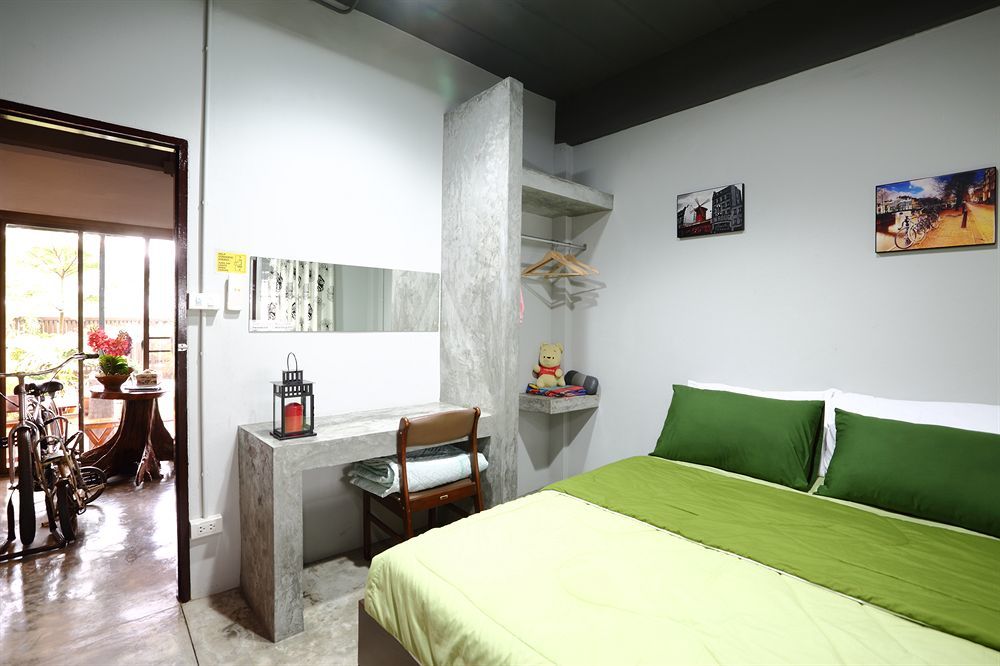 Mon Lodge & Yoga Donmueang Bangkok Eksteriør billede