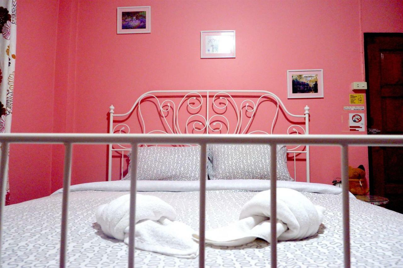 Mon Lodge & Yoga Donmueang Bangkok Eksteriør billede